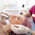 هل يمكن لعلاج الببتيدات أن يحسن نعومة البشرة؟